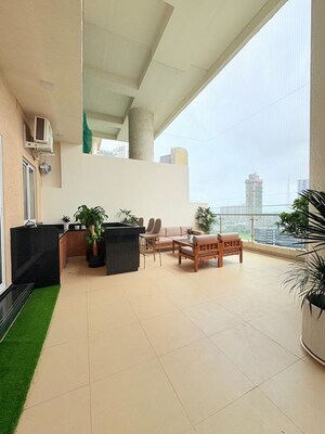 Team Area in 4 BHK Apartment at Indiabulls Sky Forest, Lower Parel – for Rent