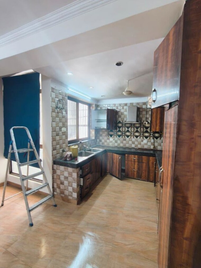 Kitchen, nehru enclave 2 Bedroom 1850 Sq.Ft. Builder Floor In Nehru Enclave Delhi 10709142