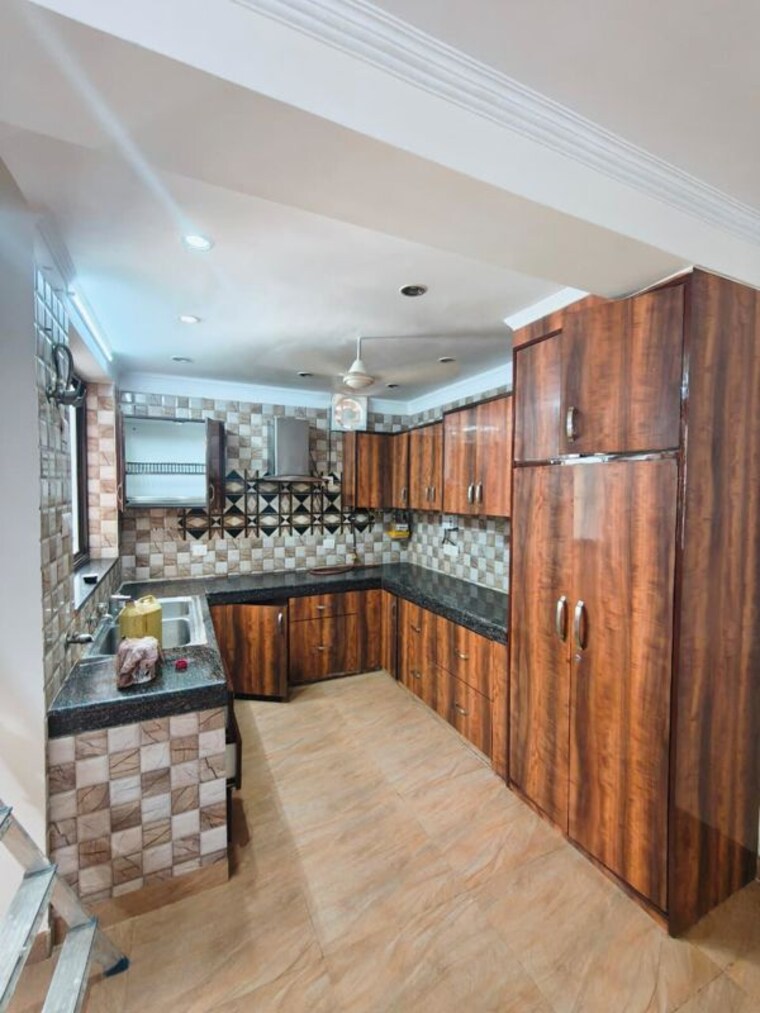 Kitchen, nehru enclave 2 Bedroom 1850 Sq.Ft. Builder Floor In Nehru Enclave Delhi 10709142