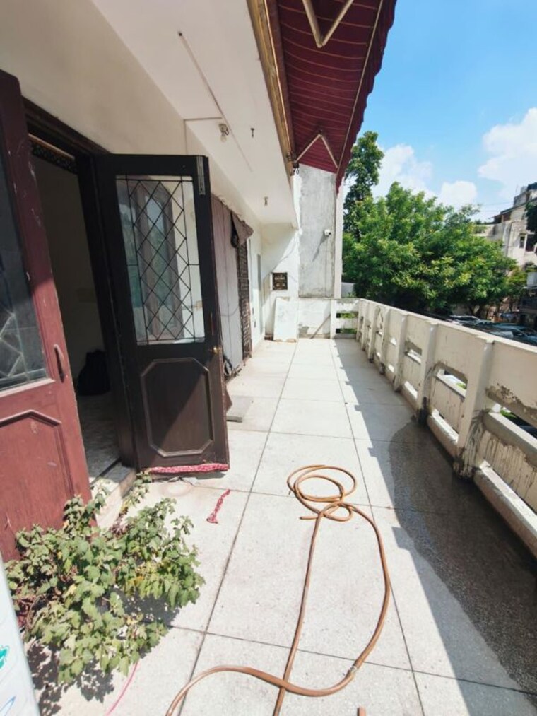 Balcony, nehru enclave 2 Bedroom 1850 Sq.Ft. Builder Floor In Nehru Enclave Delhi 10709142