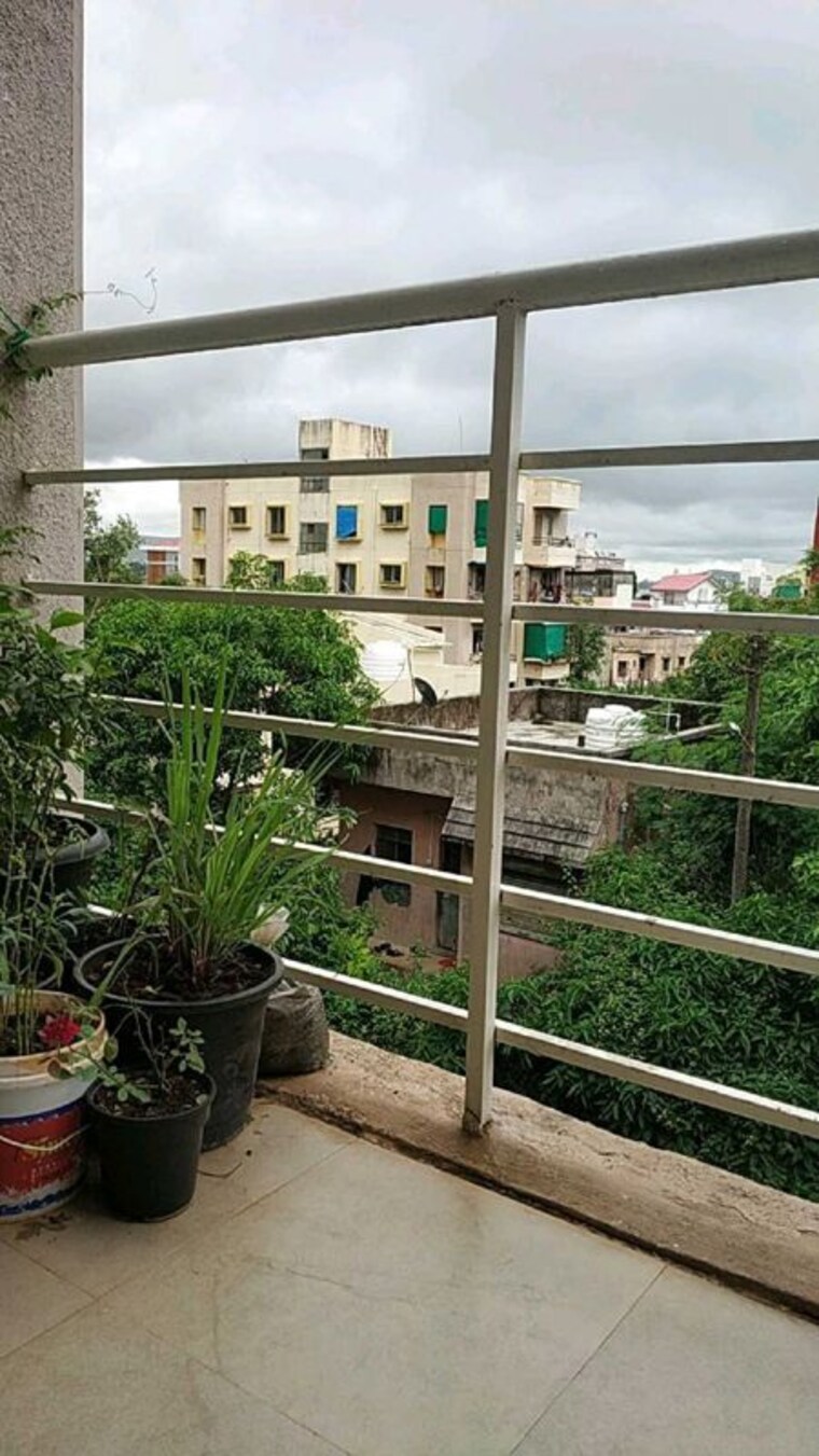 Balcony, vineet khand Pg For Girls In Vineet Khand 10709152