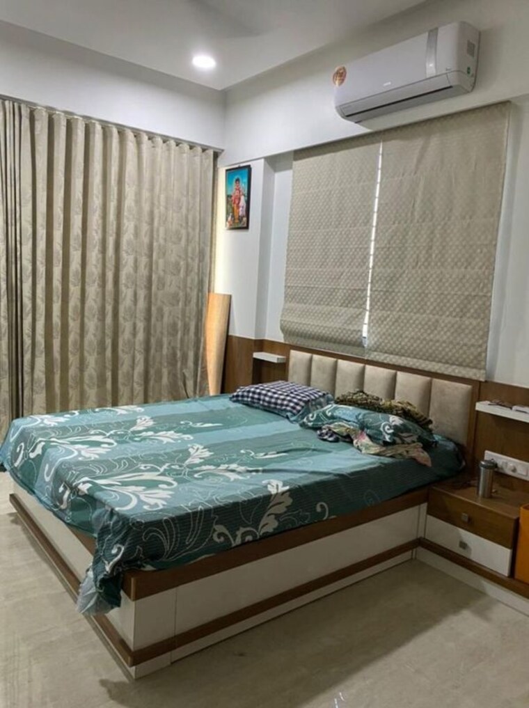 Bedroom, vibhuti khand Pg For Girls In Vibhuti Khand 10709160