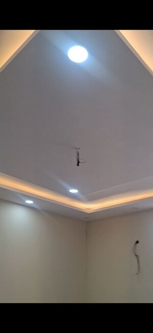 Room in 3 BHK Builder Floor at Hari Nagar – for Sale