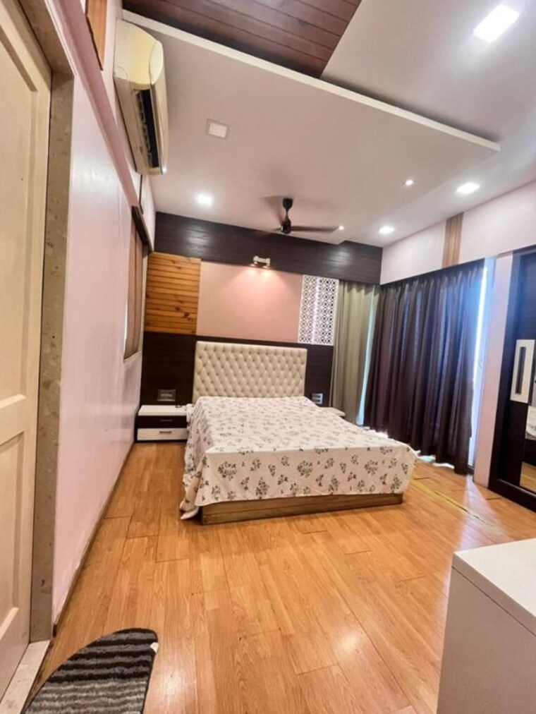 Bedroom, oswal-bella-vista 3 Bedroom 1340 Sq.Ft. Apartment In Oswal Park Thane 10709176