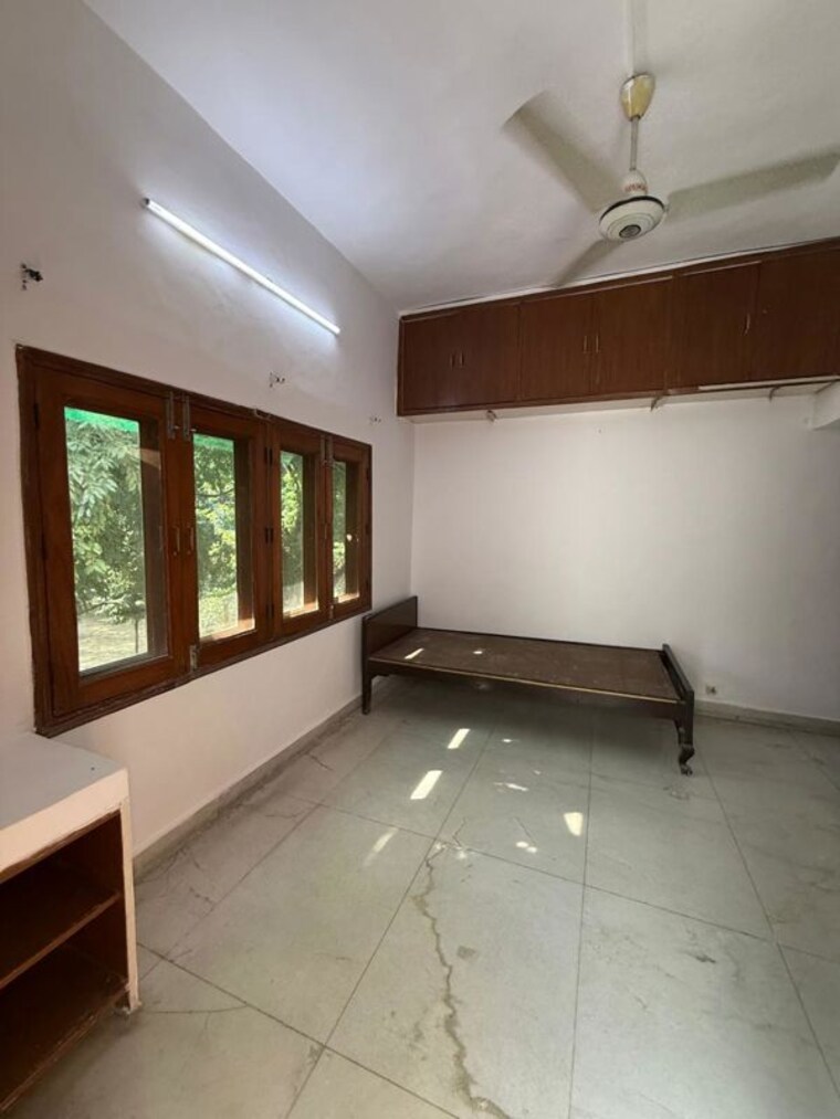 Bedroom, godrej-south-estate-okhla 3 Bedroom 1550 Sq.Ft. Apartment In Okhla Delhi 10709200