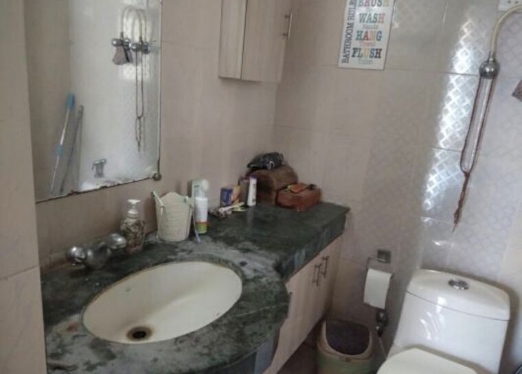 Bathroom, supertech-czar-suites 3 Bedroom 1295 Sq.Ft. Apartment In Omicron I Greater Noida Greater Noida 10709223