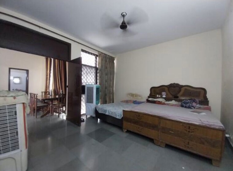Living Room, gamma i greater noida 5 Bedroom 200 Sq.Mt. Independent House In Gamma I Greater Noida Greater Noida 10709242