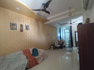 Living Room in 2 BHK Independent House at Mayur Vihar – for Rent
