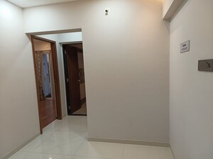 Room in 2 BHK Apartment at Pristine Greens, Moshi – for Rent