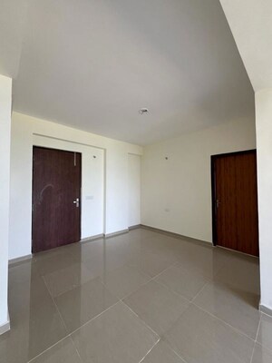 Room in 4 BHK Apartment at Excella Kutumb, Sultanpur Road – for Rent