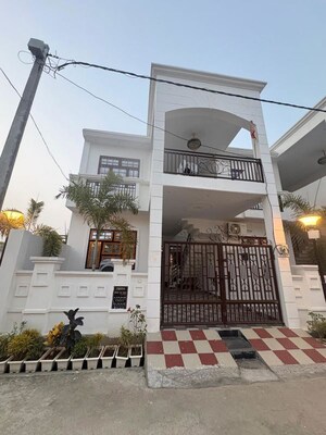 3 BHK Villa For Rent in Kisan Path