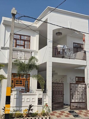 3 BHK Villa – Exterior View View at Kisan Path - for Rent