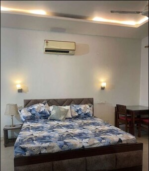 Bedroom in 2 BHK Builder Floor at Sector 22 – for Rent