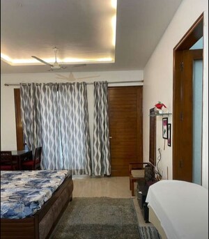 Bedroom in 2 BHK Builder Floor at Sector 22 – for Rent