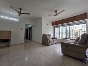Living Room in 3 BHK Apartment at Goregaon East – for Rent