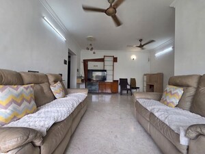 Living Room in 3 BHK Apartment at Goregaon East – for Rent