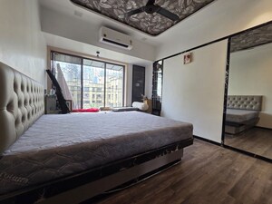 Bedroom in 3 BHK Apartment at Goregaon East – for Rent