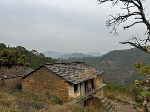  Plot – Exterior View View at Lansdowne - for Sale