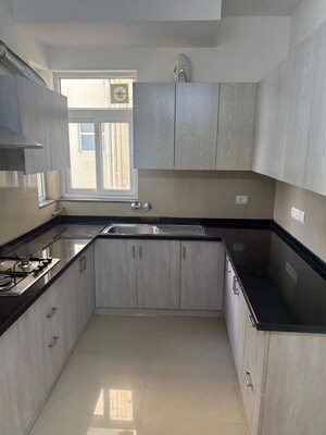 Kitchen in 3.5 BHK Apartment at Unitech Uniworld Gardens, Sector 47 – for Sale