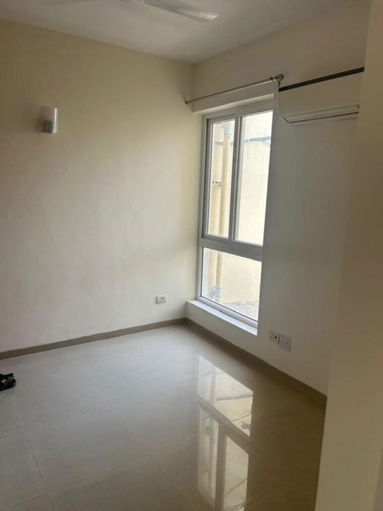 Room, unitech-uniworld-gardens 3.5 Bedroom 2086 Sq.Ft. Apartment In Sector 47 Gurgaon 10709291