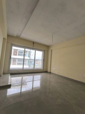 Room in 5 BHK Apartment at Prime CHS Nerul, Nerul Sector 21 – for Sale