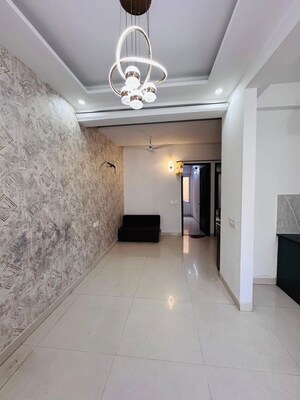 2 BHK Apartment For Sale in Shiva Motia Huys, Pir Machalla