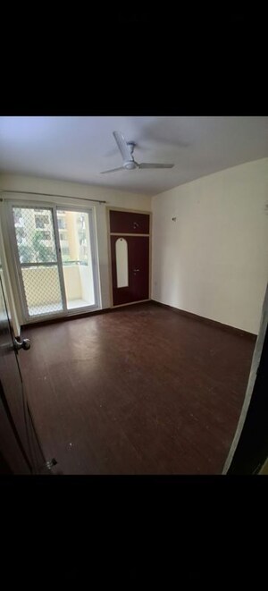 Room in 3 BHK Apartment at Aditya Urban Casa, Sector 78 – for Rent