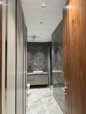Bathroom in 4 BHK Builder Floor at South City 1 – for Rent