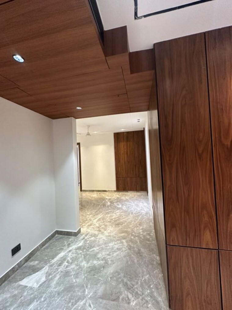 Bathroom, south city 1 4 Bedroom 360 Sq.Yd. Builder Floor In South City 1 Gurgaon 10709314