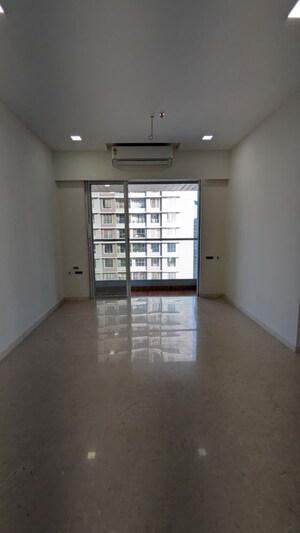 Room in 2 BHK Apartment at Chandak 34 Park Estate, Goregaon West – for Rent
