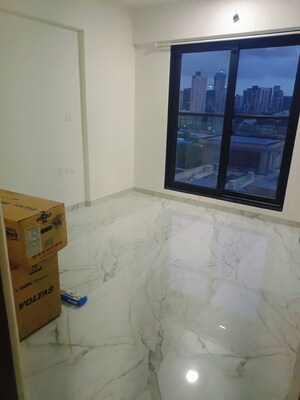 Room in 1 BHK Apartment at Prarthana Rajkamal Park, Parel – for Rent