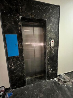 Lift in 5 BHK Apartment at Dasnac The Jewel, Sector 75 – for Rent