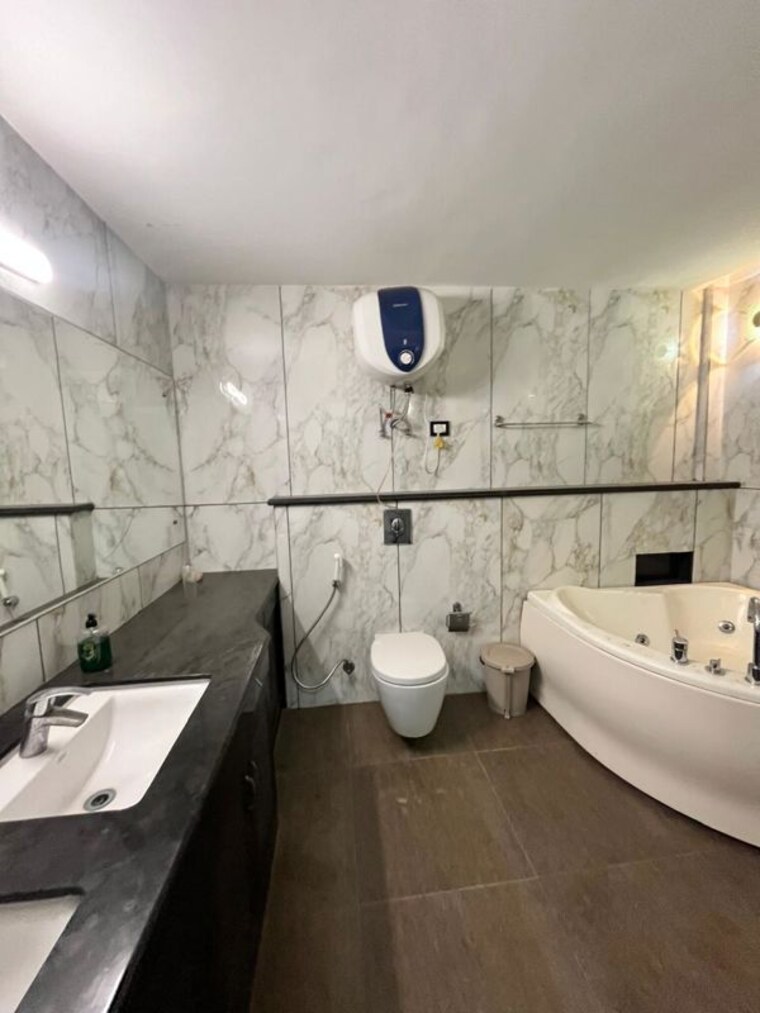 Bathroom, dasnac-the-jewel 5 Bedroom 8000 Sq.Ft. Apartment In Sector 75 Noida 10709331