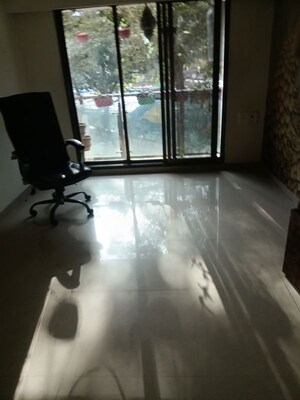 Furnished Amenities in 2 BHK Apartment at Mahavir Kalpavruksha, Ghodbunder Road – for Rent