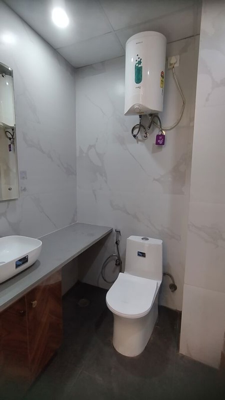 Bathroom, ews-flats 1 RK 400 Sq.Ft. Builder Floor In Sector 47 Gurgaon 10709369