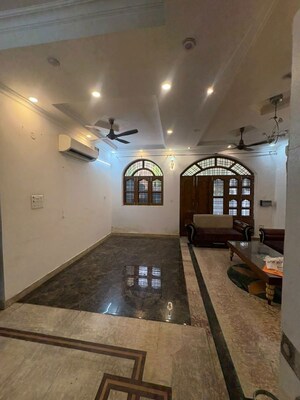 Living Room in 2 BHK Builder Floor at Sector 47 – for Rent