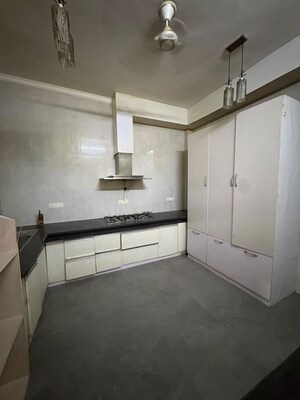 Kitchen in 2 BHK Builder Floor at Sector 47 – for Rent