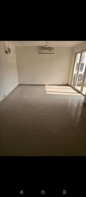 Room in 4 BHK Apartment at Emaar Emerald Floors Premier, Sector 65 – for Sale