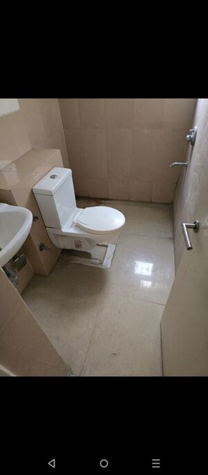 Bathroom in 4 BHK Apartment at Emaar Emerald Floors Premier, Sector 65 – for Sale