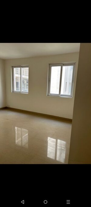 Room in 4 BHK Apartment at Emaar Emerald Floors Premier, Sector 65 – for Sale