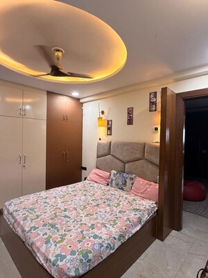 Bedroom in 3 BHK Builder Floor at Green Fields Colony – for Rent