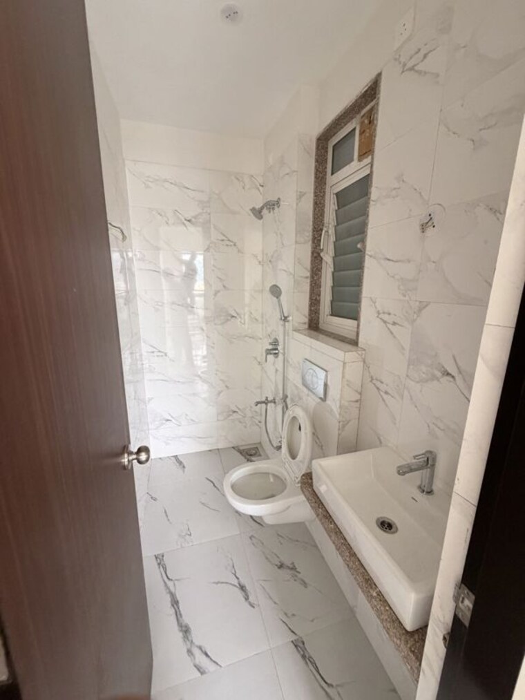 Bathroom, hubtown-rising-city 2 Bedroom 621 Sq.Ft. Apartment In Ghatkopar East Mumbai 10709481