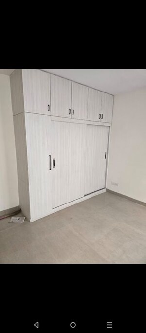 Bathroom in 4 BHK Apartment at Emaar Emerald Floors Premier, Sector 65 – for Sale