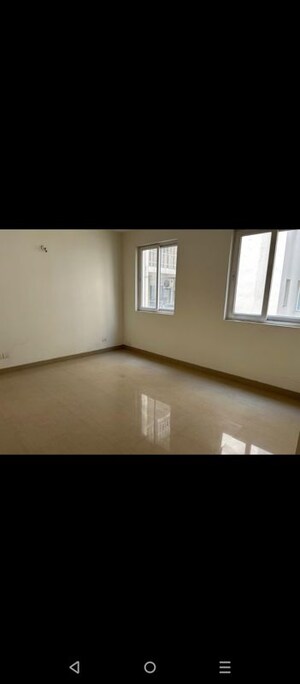 Room in 4 BHK Apartment at Emaar Emerald Floors Premier, Sector 65 – for Sale
