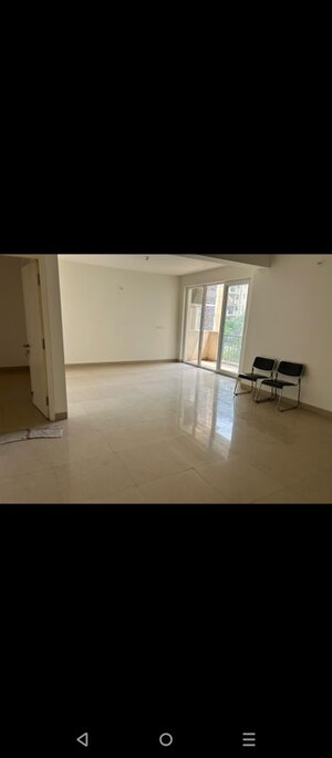 Room in 4 BHK Apartment at Emaar Emerald Floors Premier, Sector 65 – for Sale