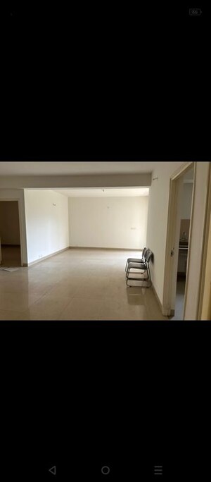 Room in 4 BHK Apartment at Emaar Emerald Floors Premier, Sector 65 – for Sale