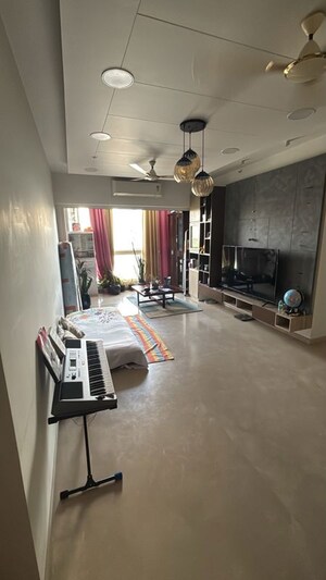 1 BHK Apartment For Rent in Godrej The Trees, Vikhroli East