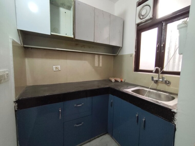 Kitchen, freedom fighters enclave 1 Bedroom 600 Sq.Ft. Builder Floor In Freedom Fighters Enclave Delhi 10709511