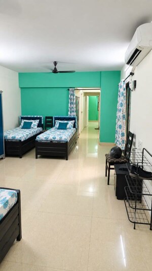  Pg For Rent in Fourways Kamal Hira, Santacruz East