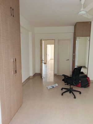 Living Room in 3.5 BHK Apartment at Emaar Emerald Floors Premier, Sector 65 – for Rent
